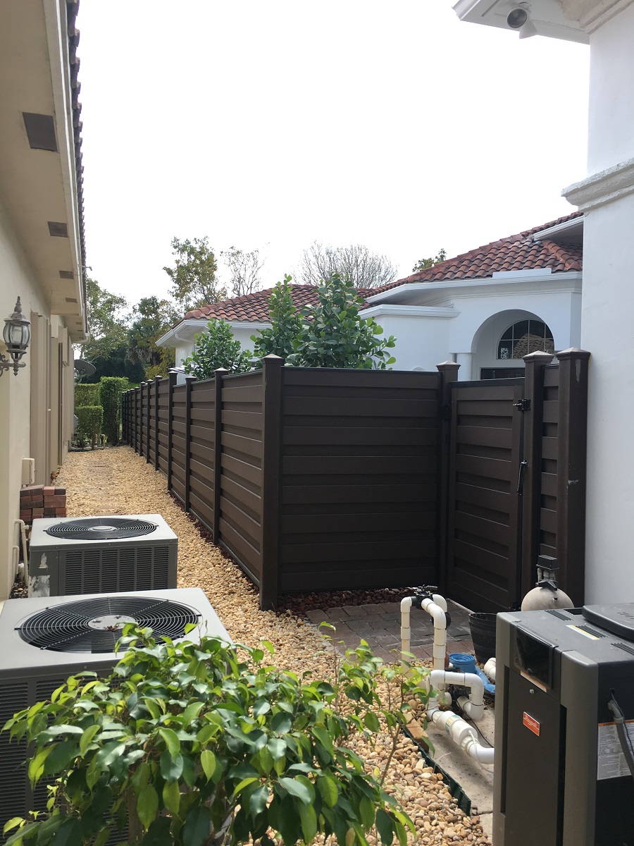 brownsville custom fence building company